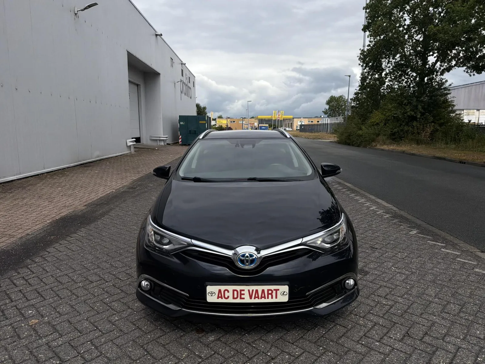 Toyota Auris (2015) — foto 1