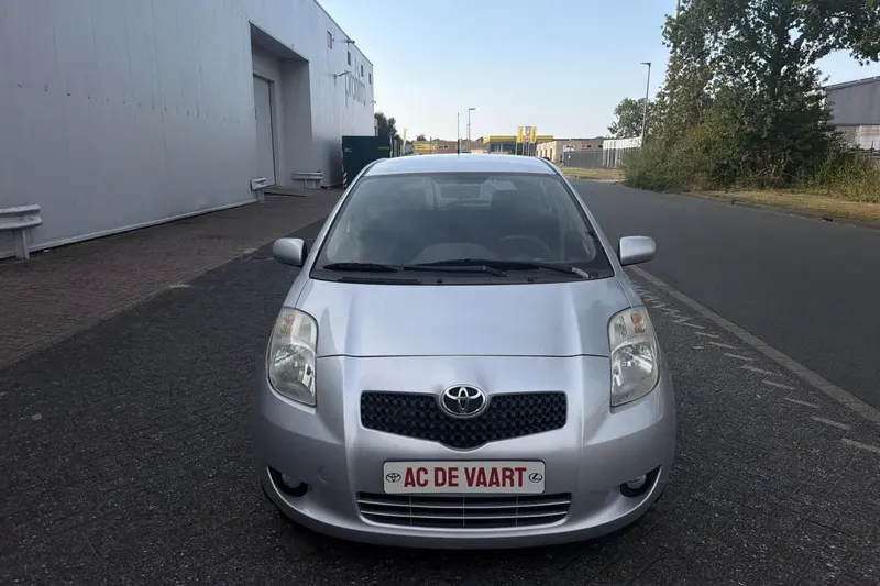 Toyota Yaris (2008)