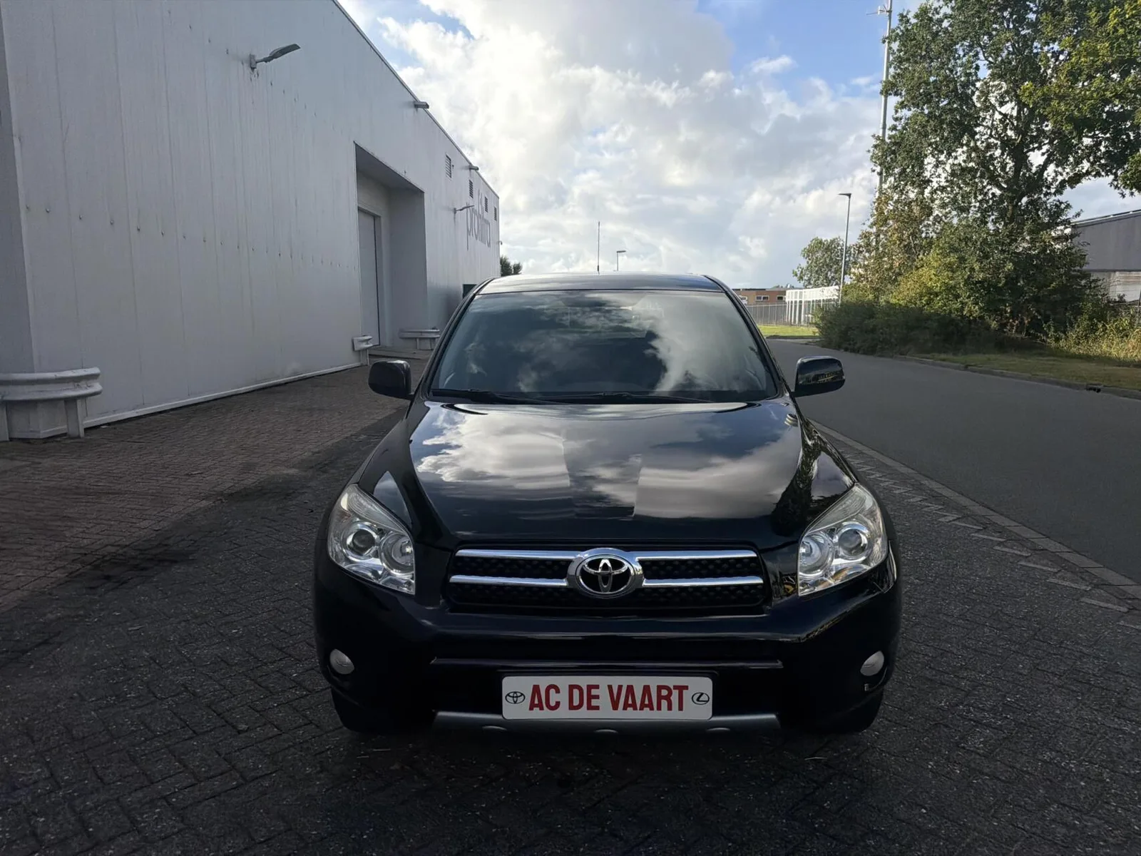 Toyota RAV4 (2008) — foto 1