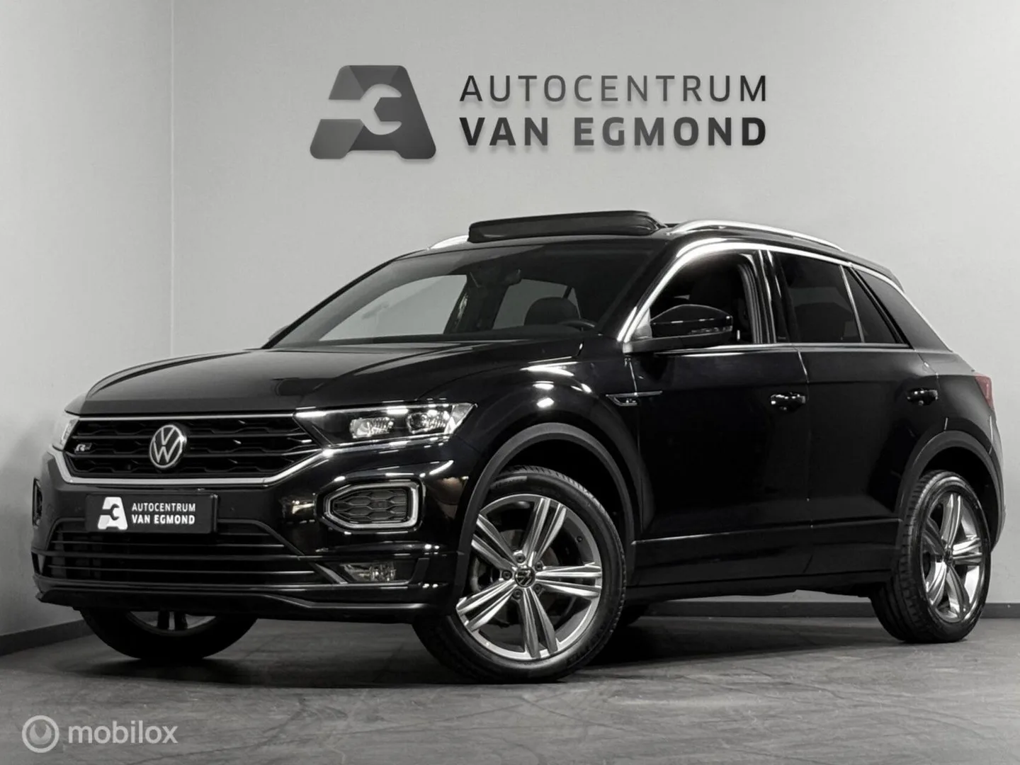 Volkswagen T-Roc (2020) — foto 1