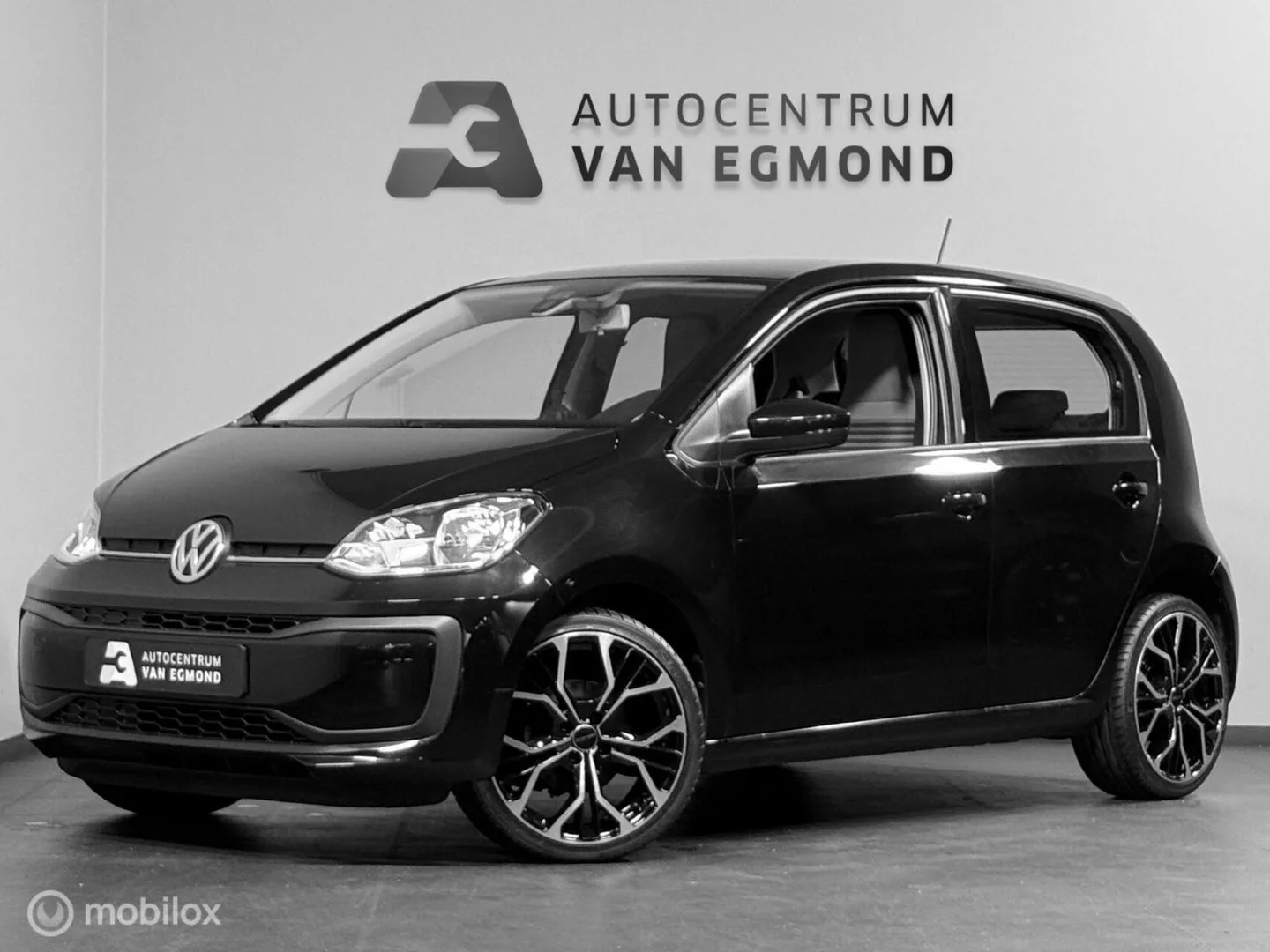 Volkswagen Up! (2018) — foto 1