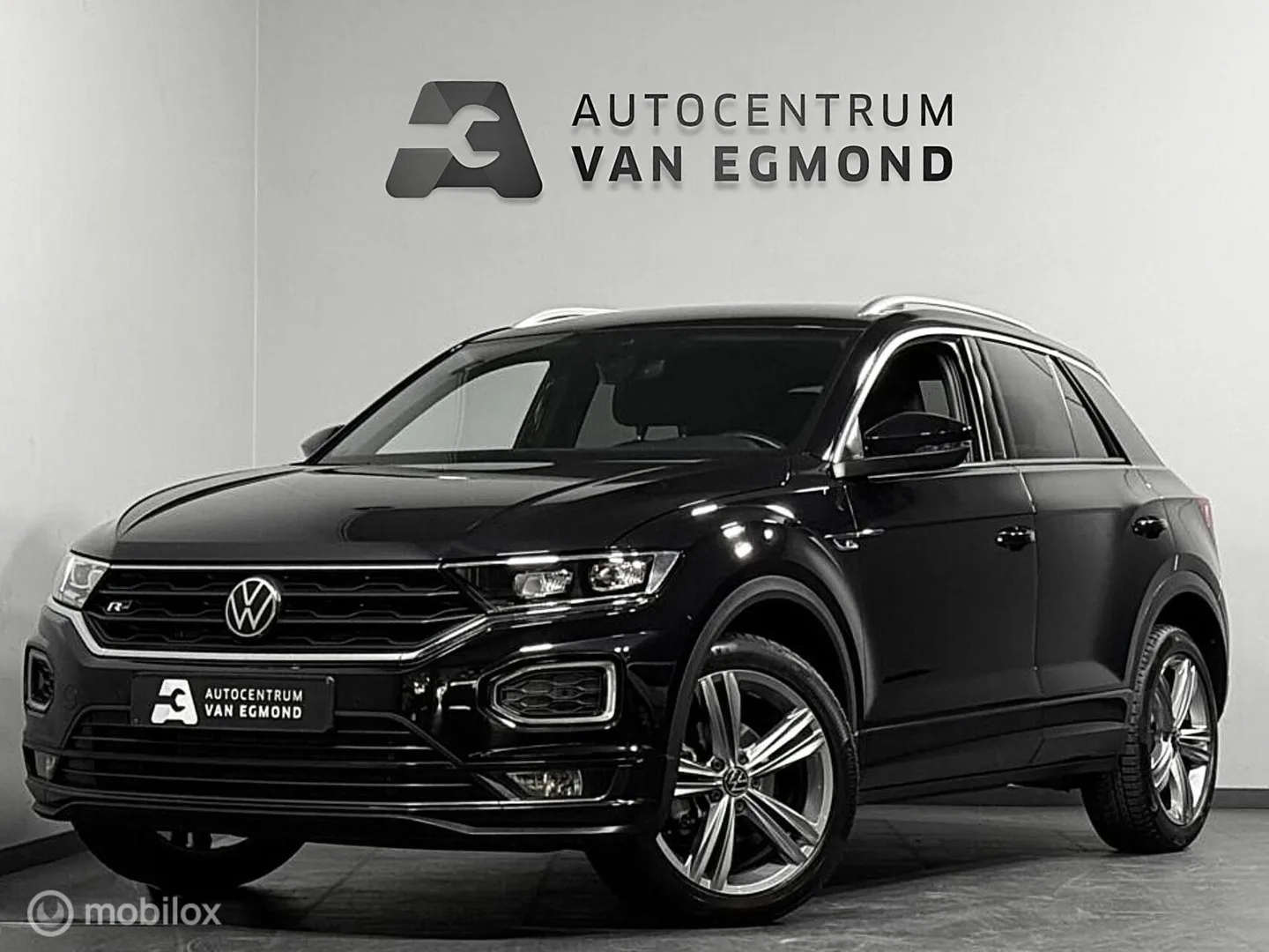 Volkswagen T-Roc (2022) — foto 1