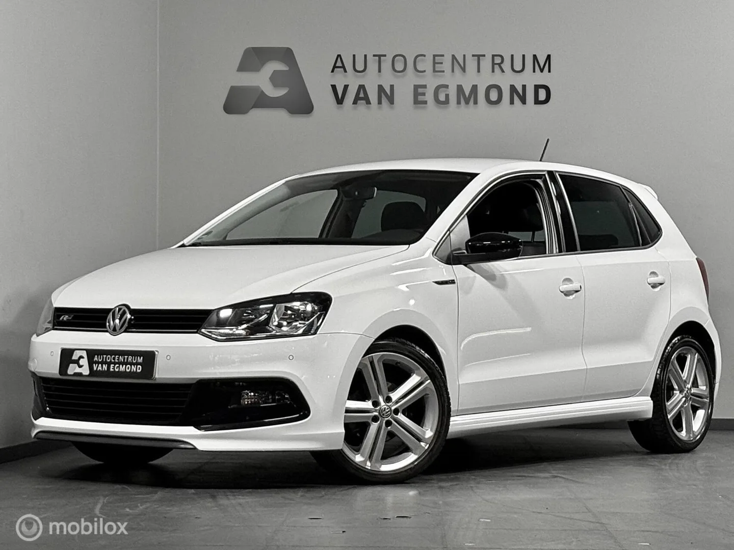 Volkswagen Polo (2016) — foto 1