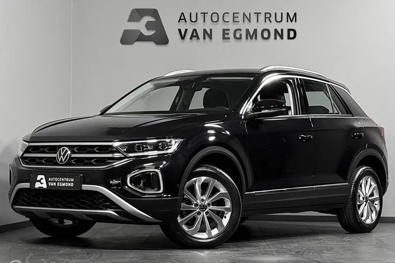 Volkswagen T-Roc (2023)