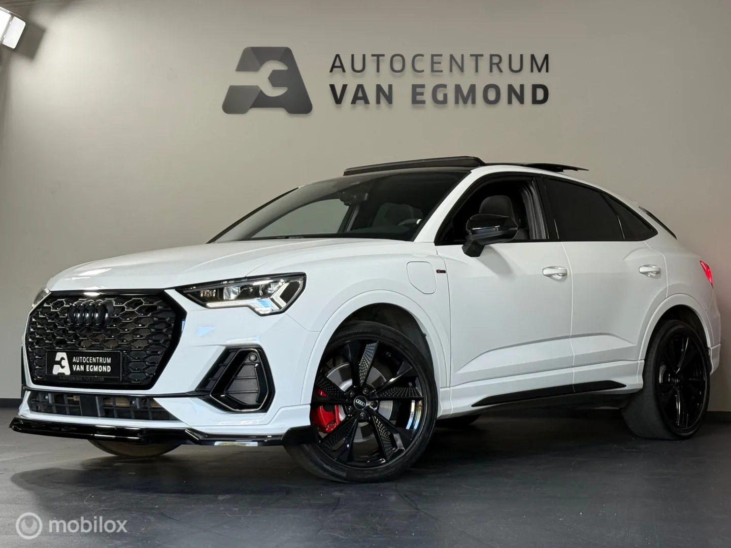 Audi Q3 Sportback (2021) — foto 1
