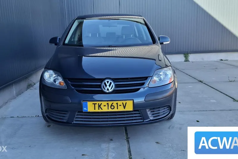 Volkswagen Golf (2005)