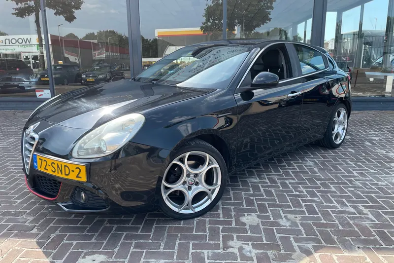 Alfa Romeo Giulietta (2011)
