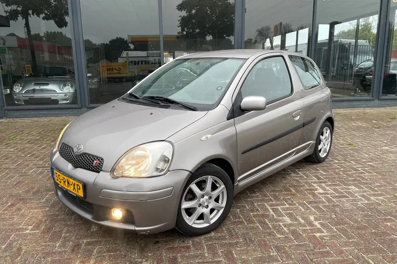 Toyota Yaris (2005)