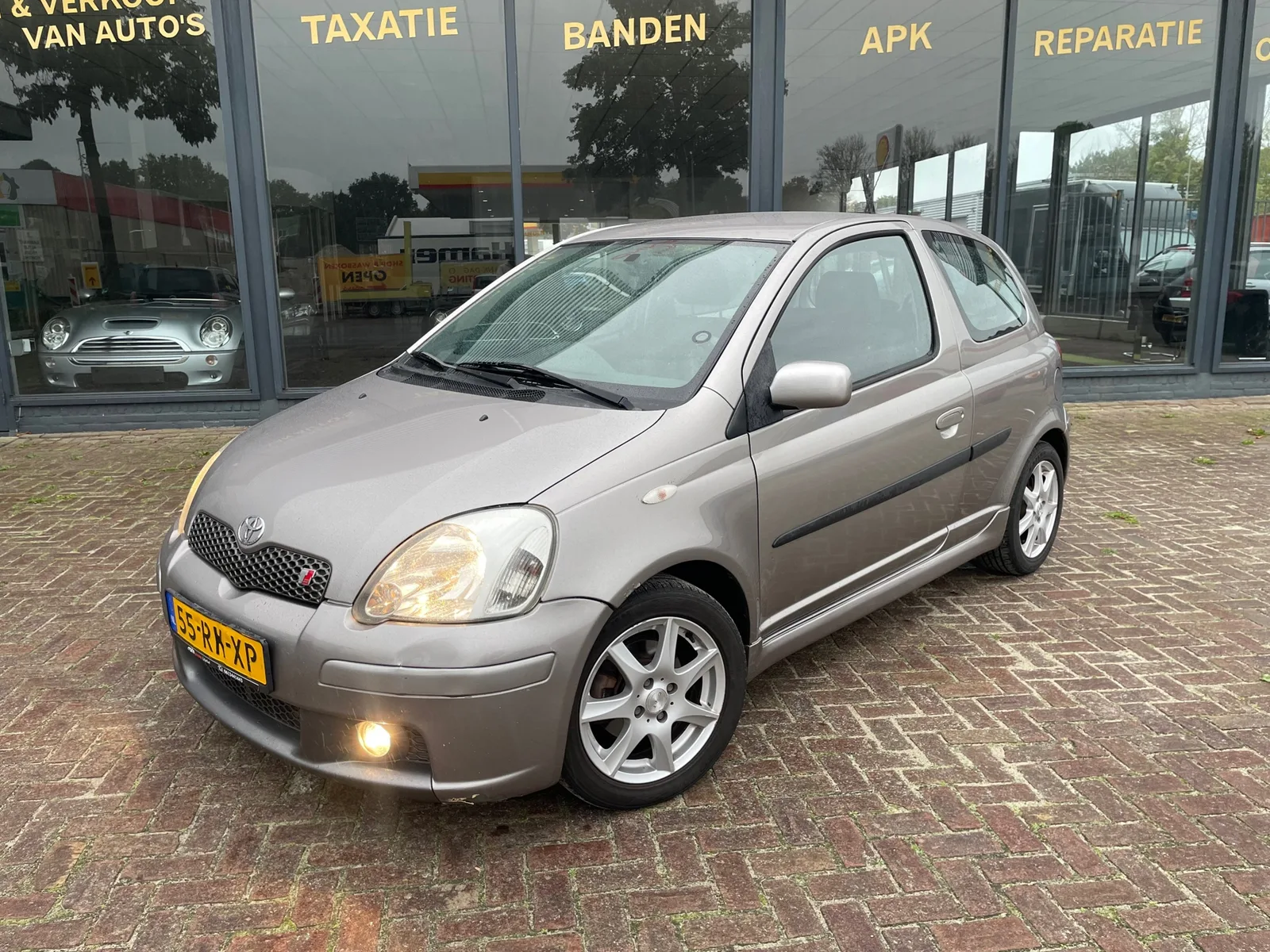 Toyota Yaris (2005) — foto 1