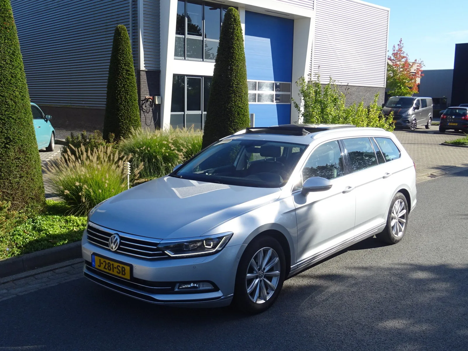 Volkswagen Passat (2015) — foto 1
