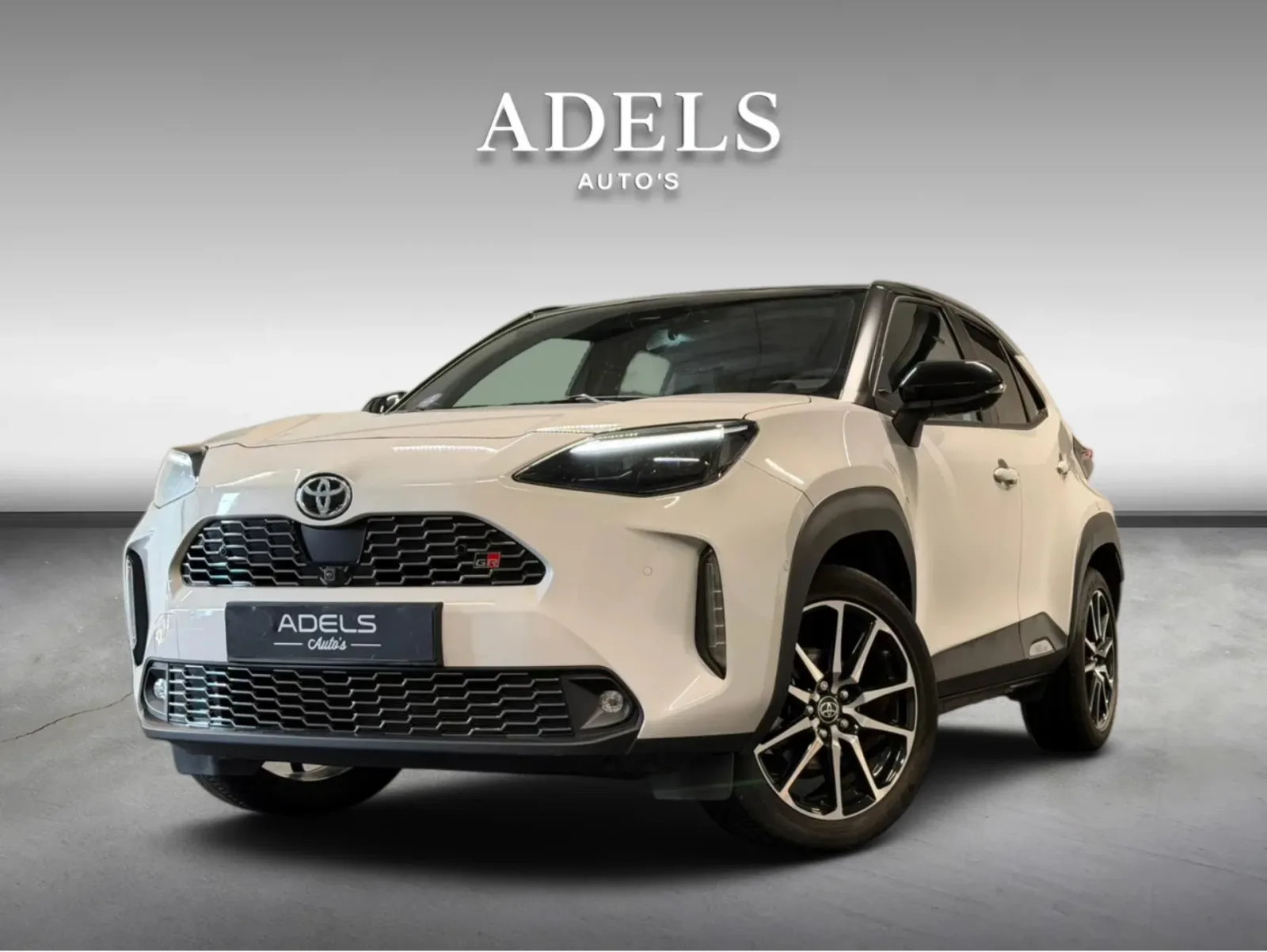 Toyota Yaris (2023) — foto 1