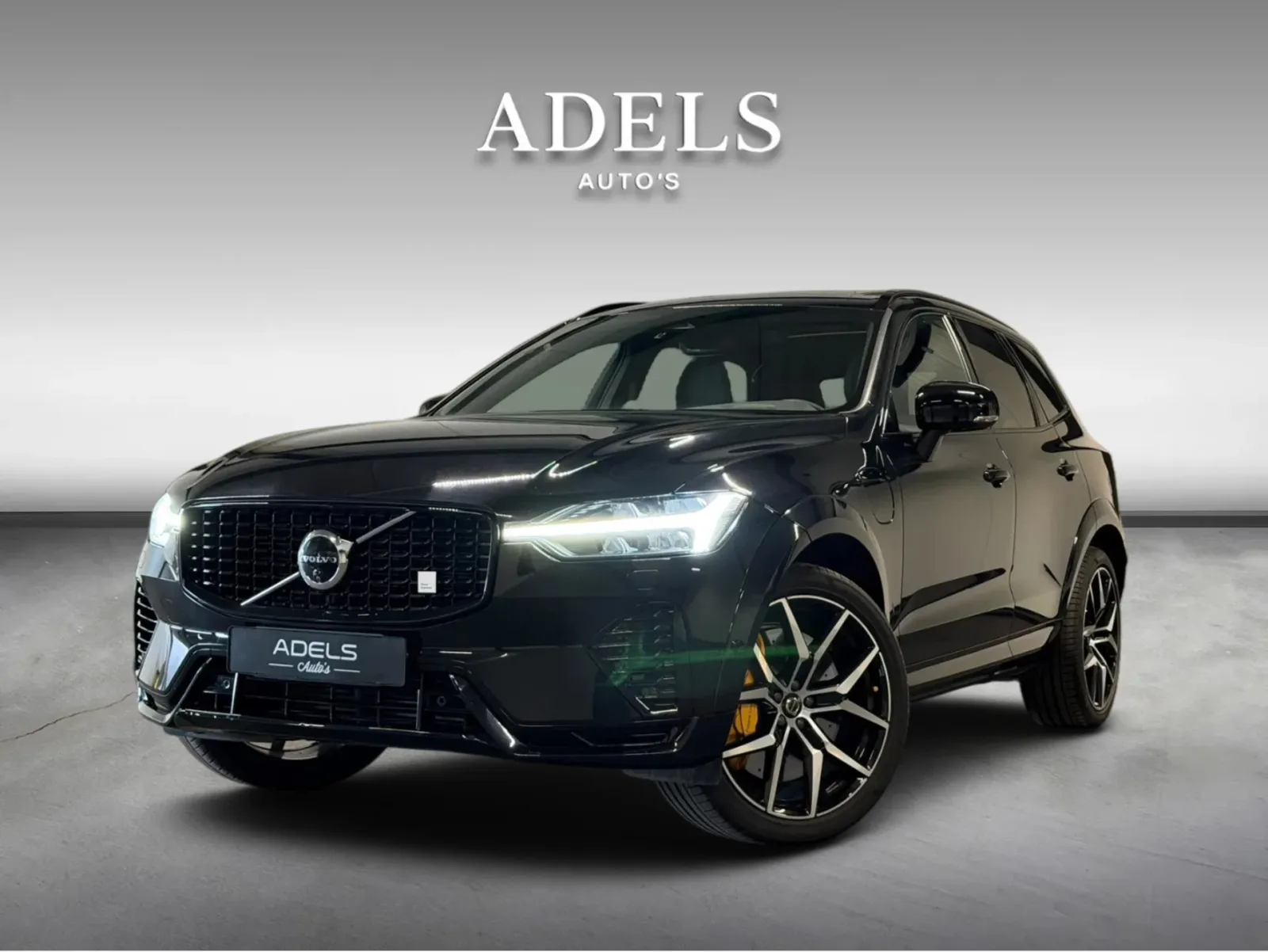 Volvo XC60 (2023) — foto 1