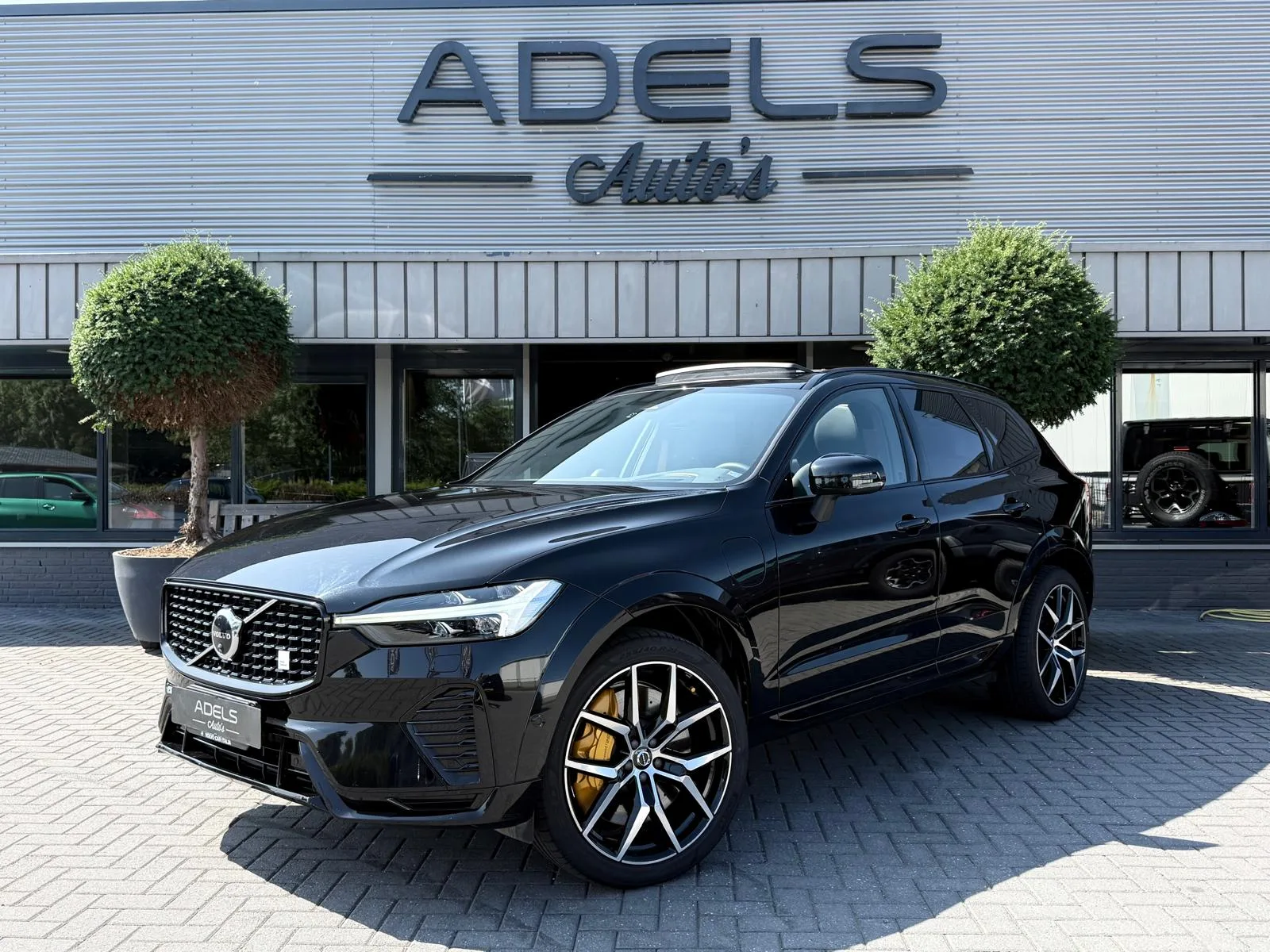 Volvo XC60 (2023) — foto 1