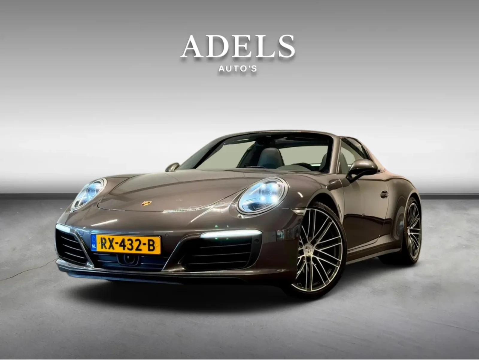 Porsche 911 (2018) — foto 1