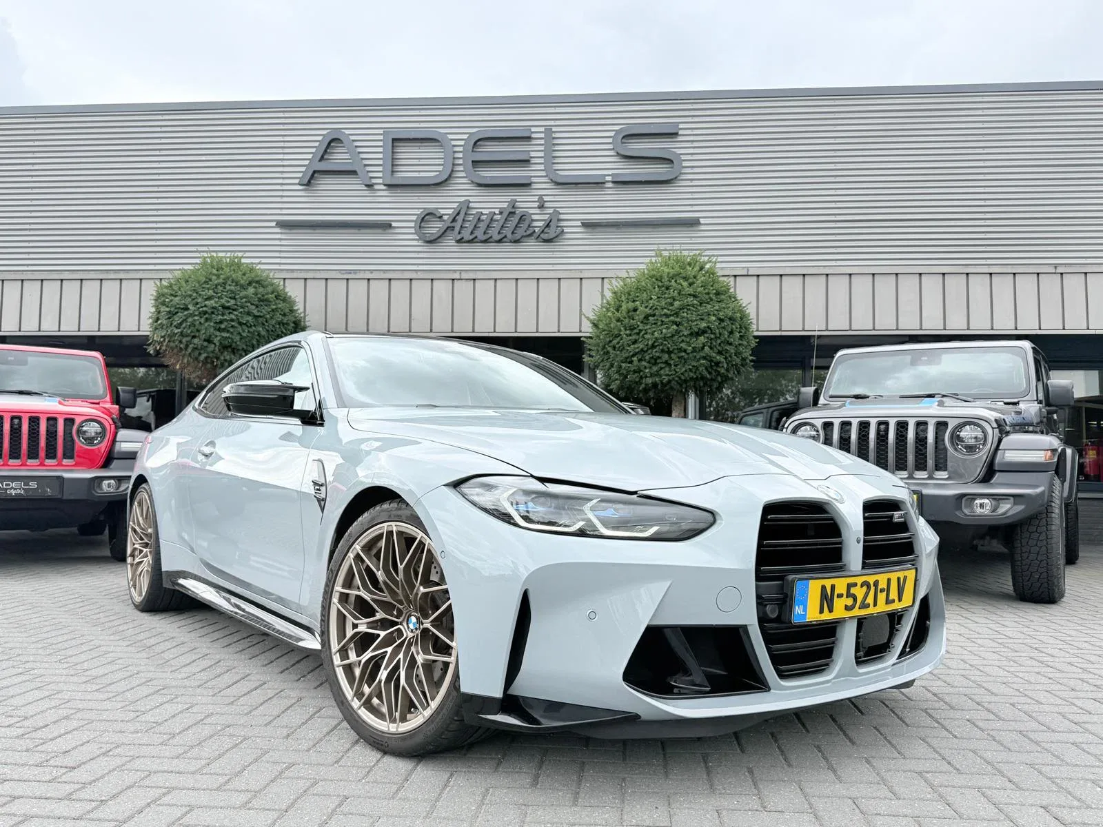 BMW M4 (2021) — foto 1