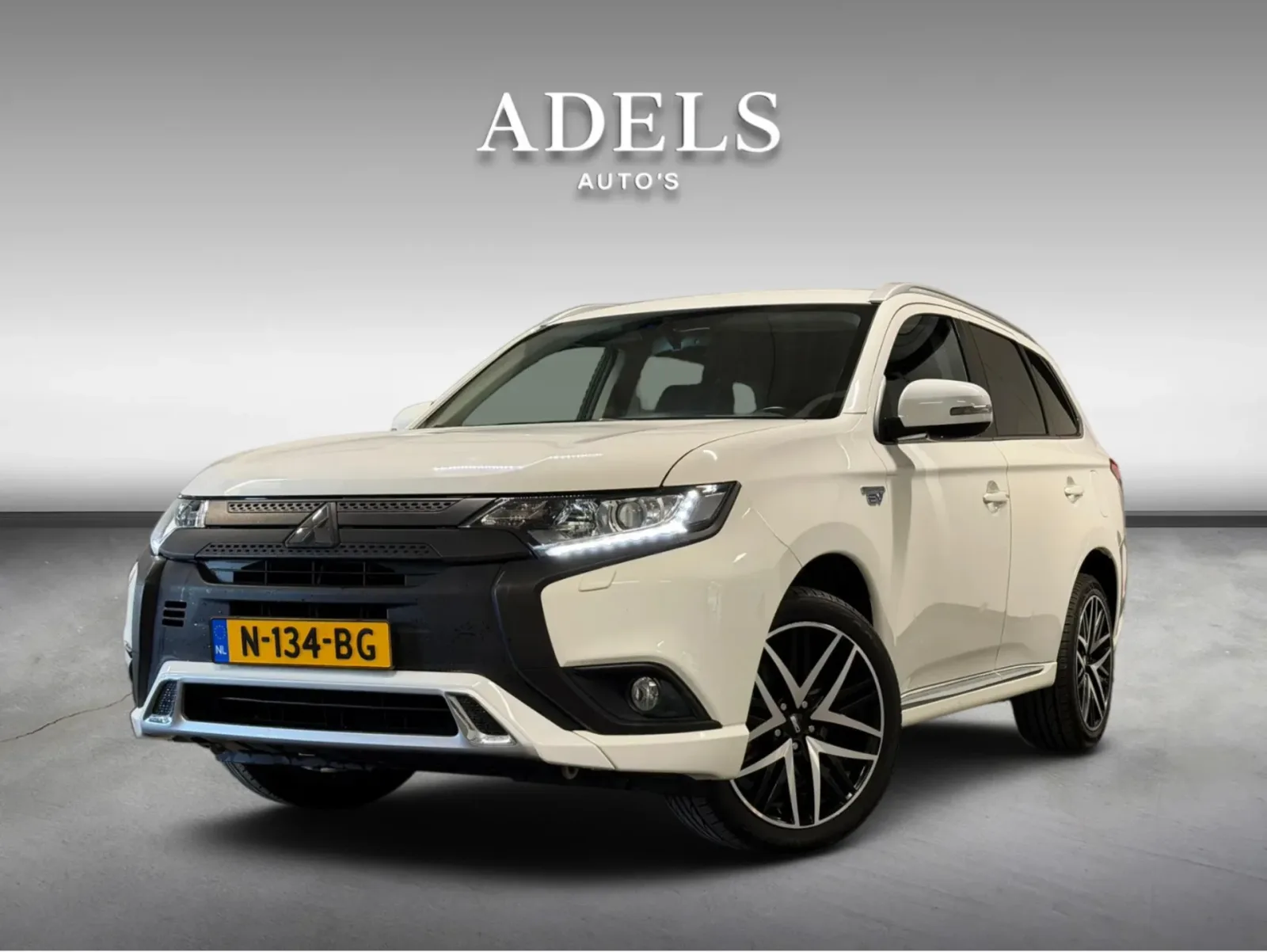 Mitsubishi Outlander (2019) — foto 1