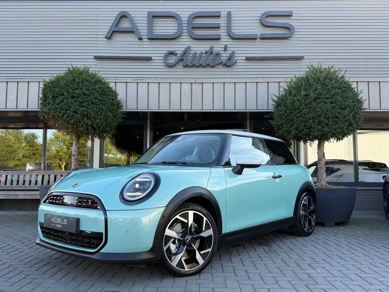 MINI Cooper S (2024) — foto 1