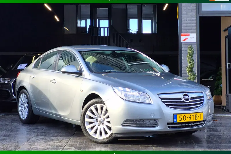 Opel Insignia (2011)