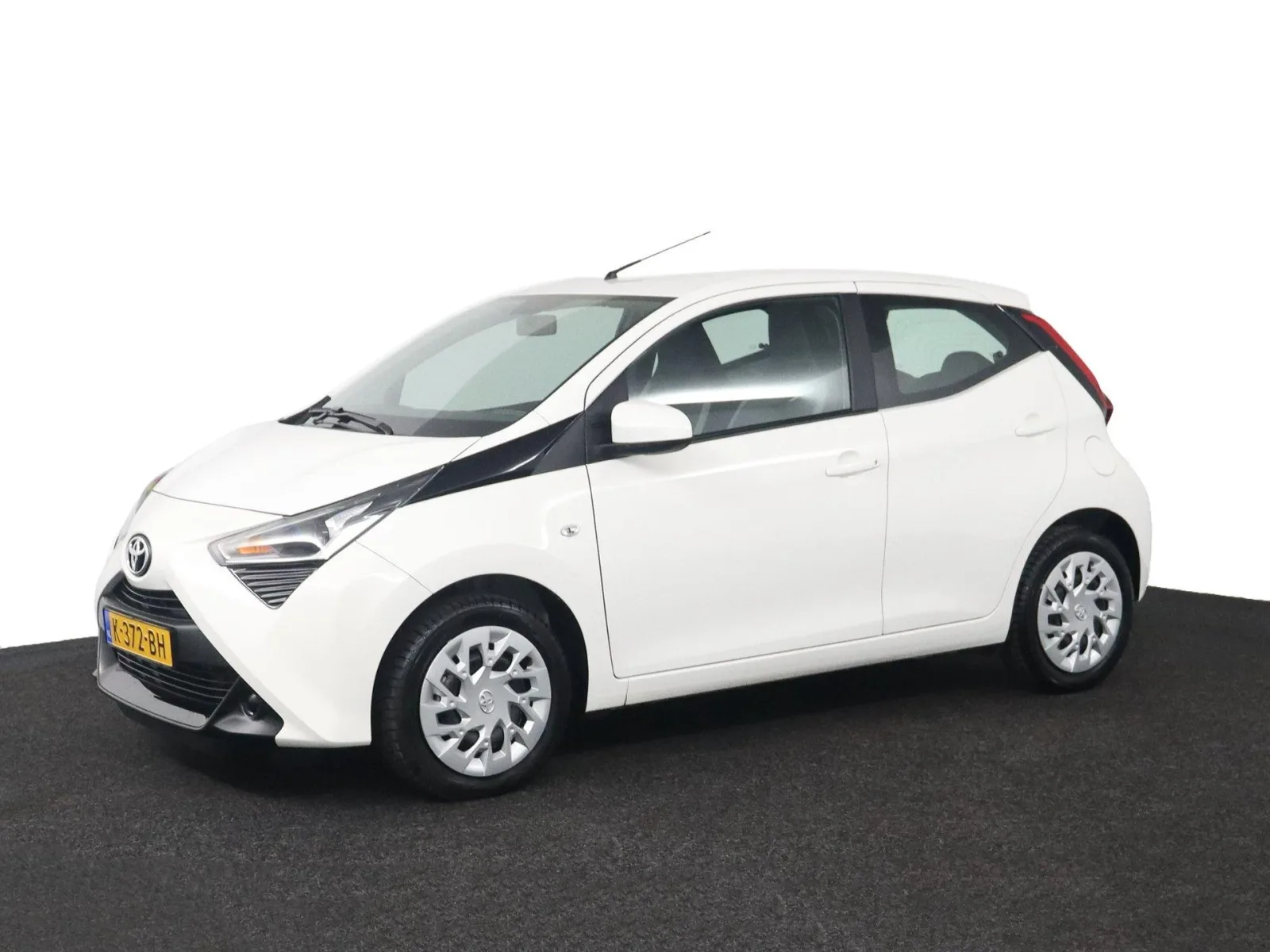 Toyota Aygo (2020) — foto 1