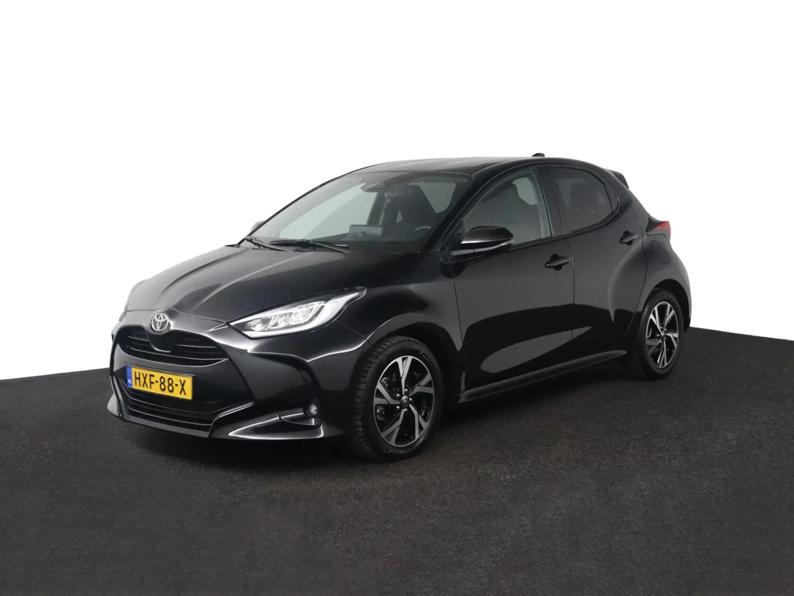 Toyota Yaris (2025) — foto 1