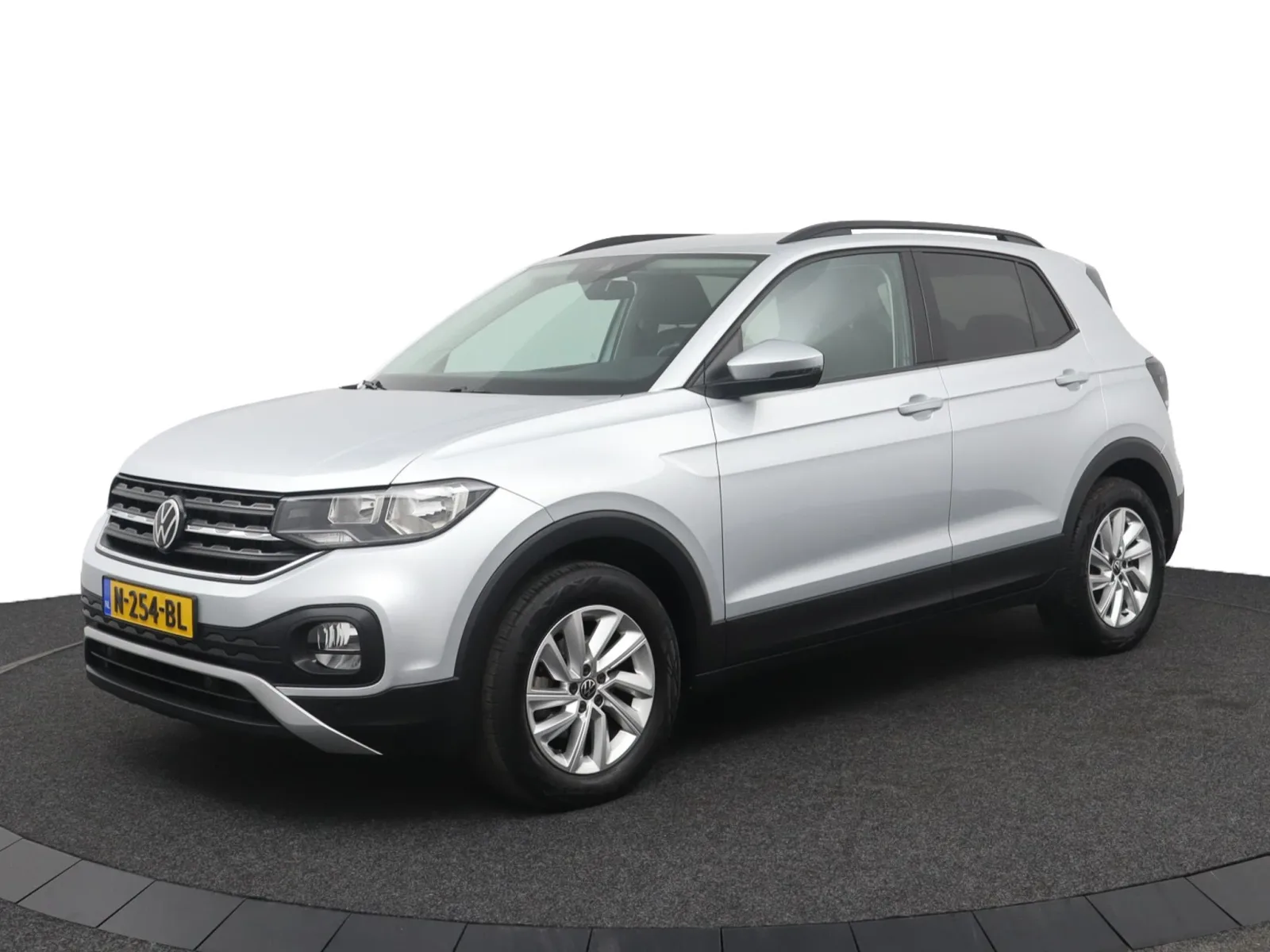 Volkswagen T-Cross (2021) — foto 1
