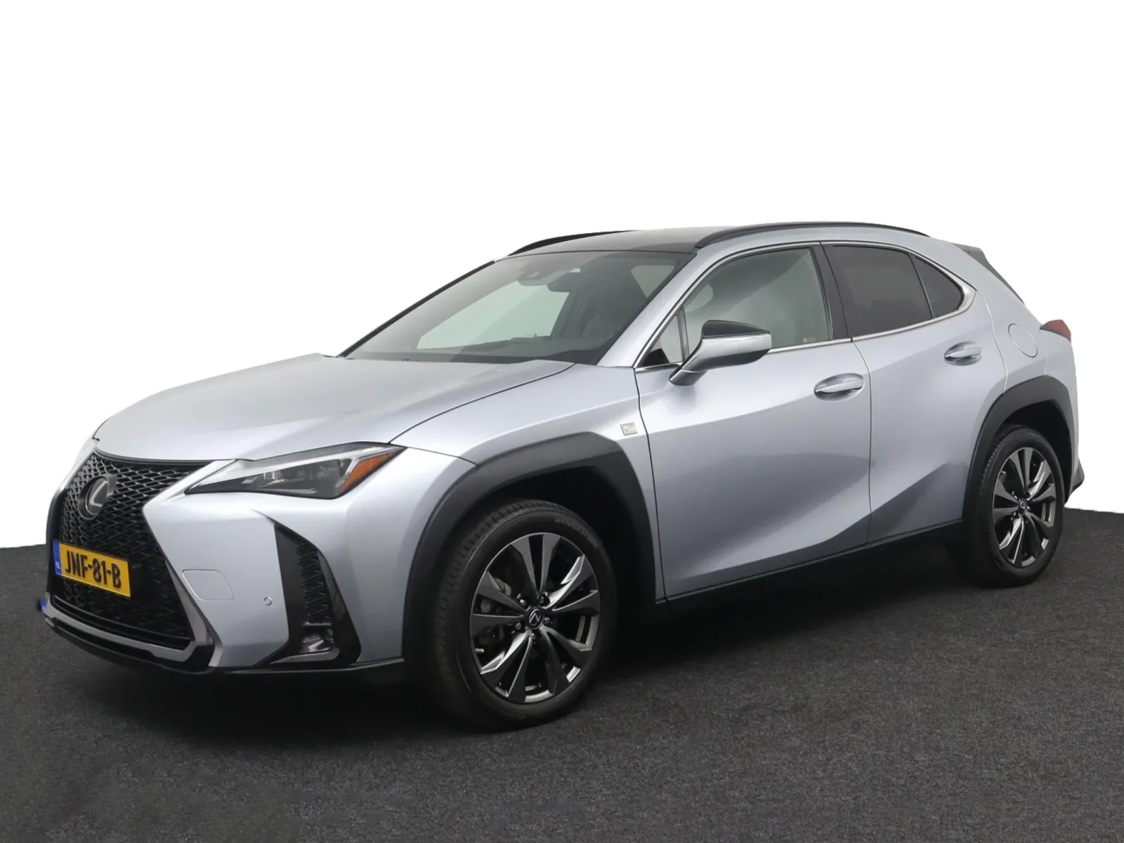 Lexus UX (2024) — foto 1