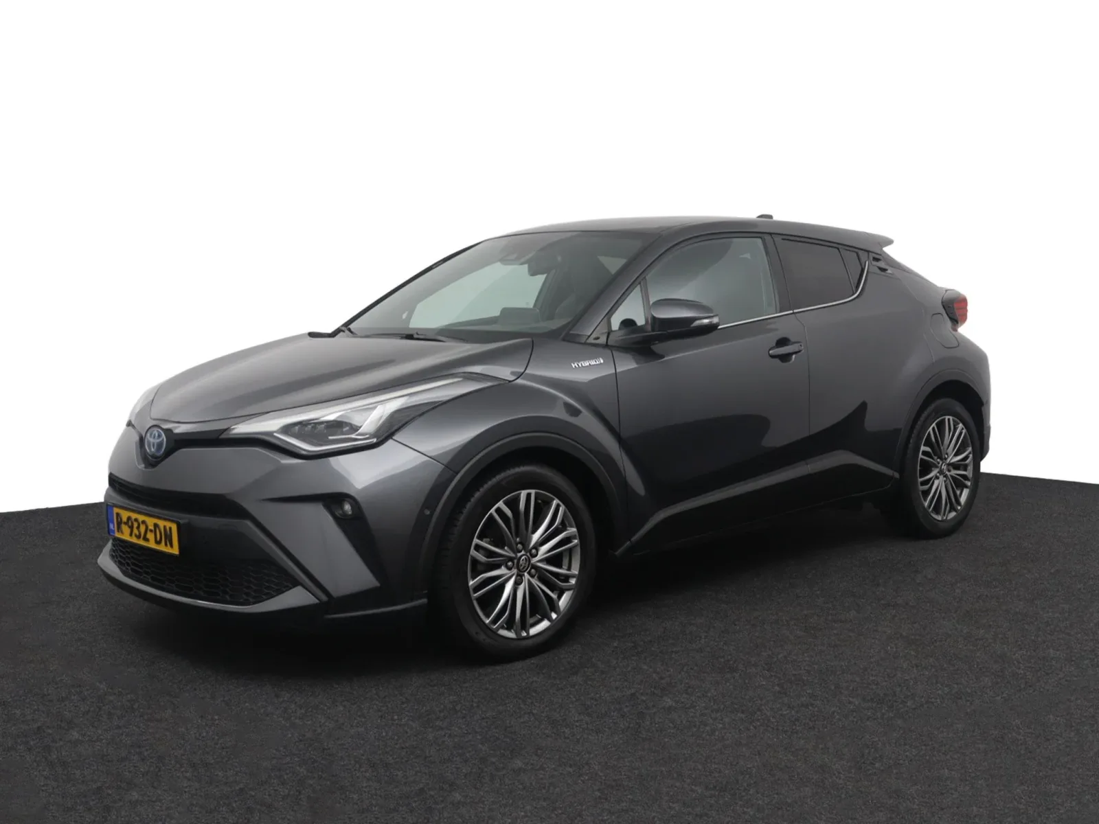 Toyota C-HR (2021) — foto 1