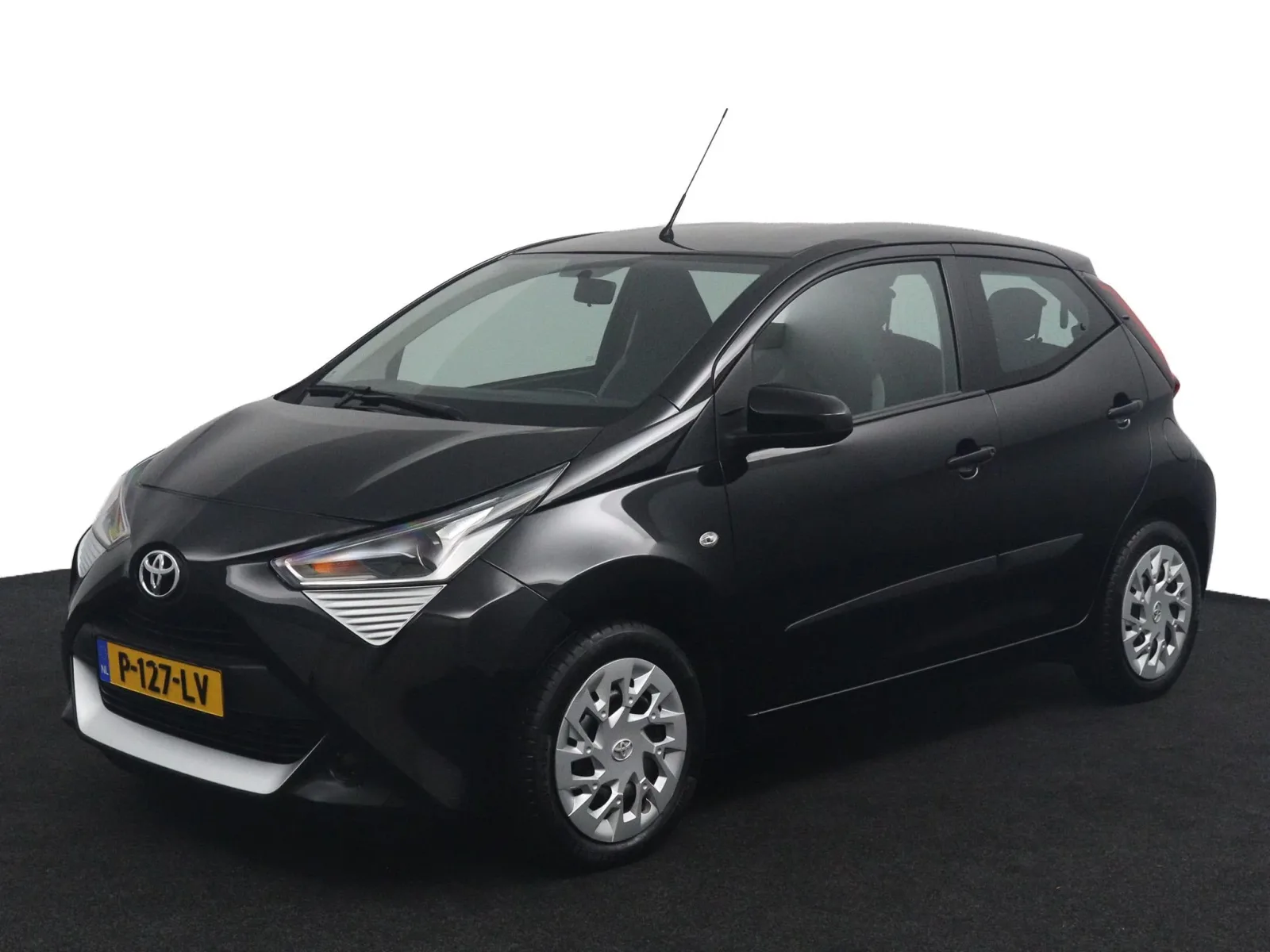 Toyota Aygo (2021) — foto 1
