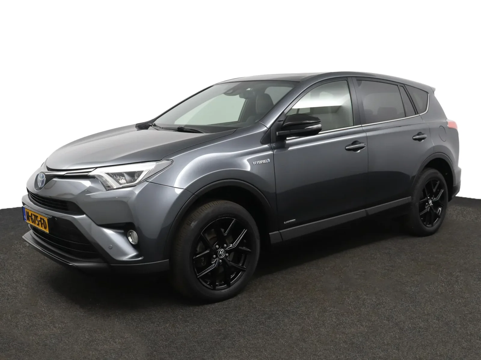 Toyota RAV4 (2018) — foto 1