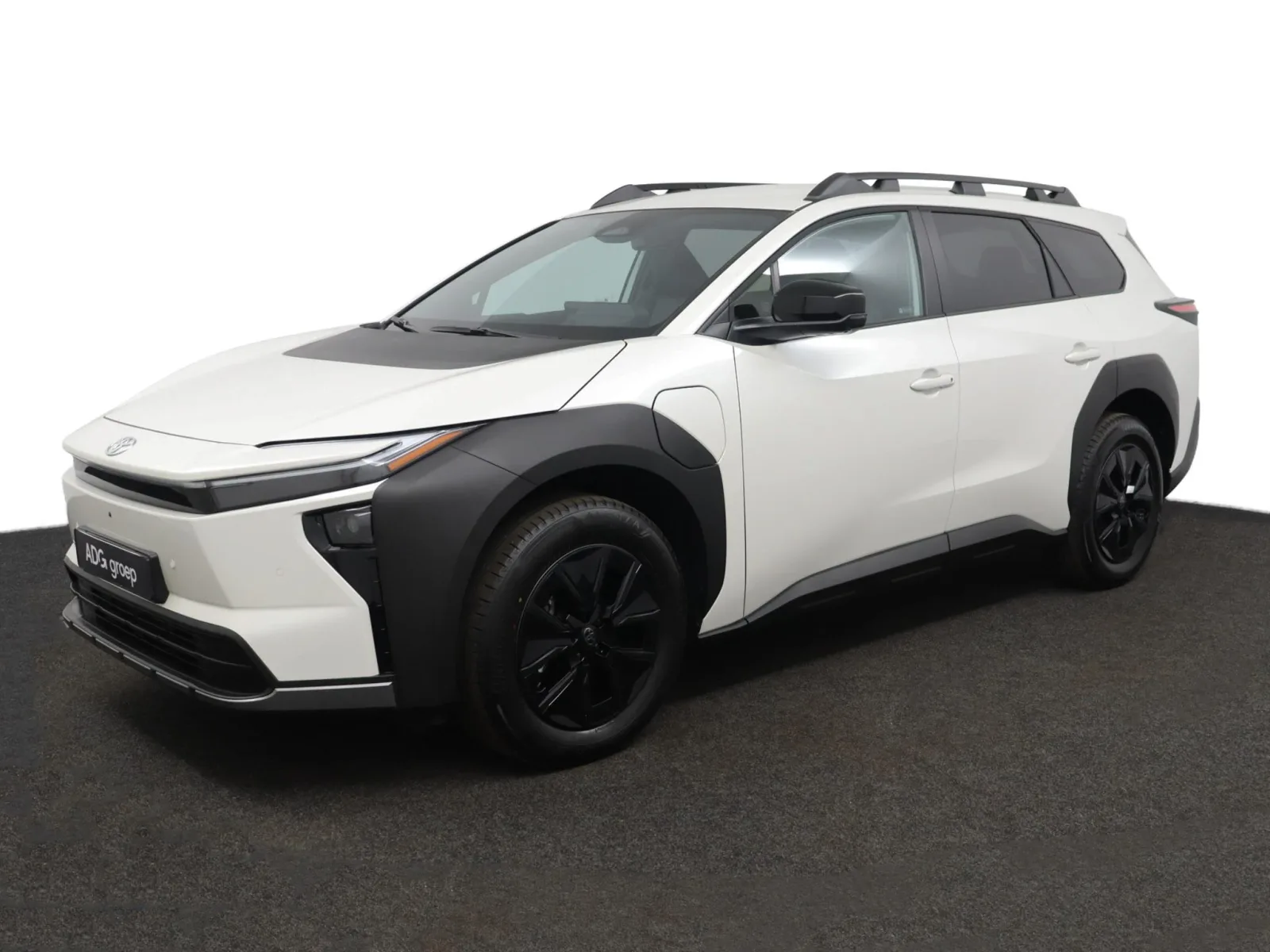 Toyota bZ4X (2026) — foto 1