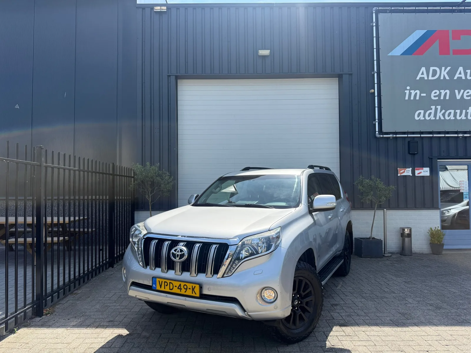 Toyota Land Cruiser (2014) — foto 1