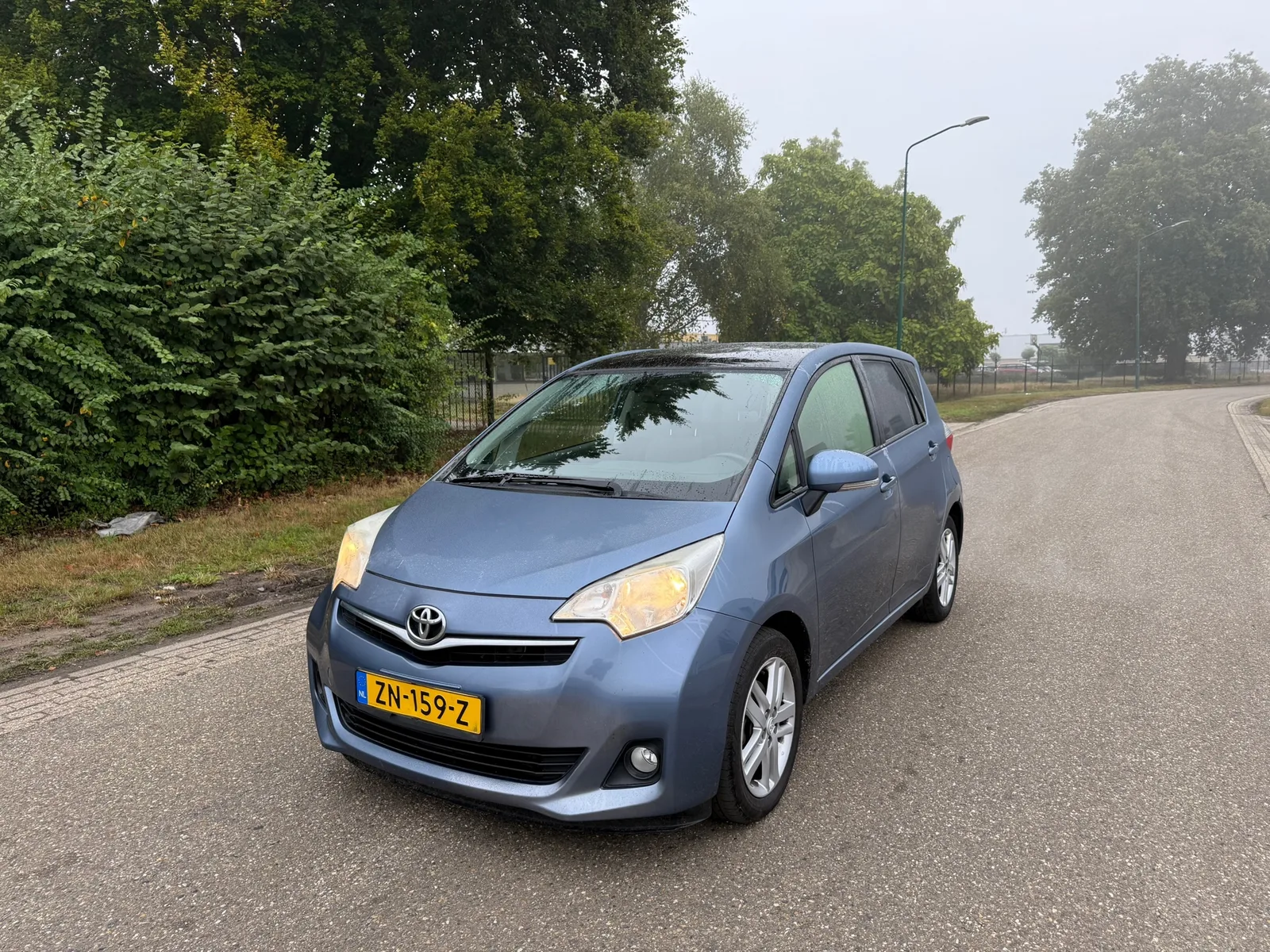 Toyota VERSO-S (2014) — foto 1
