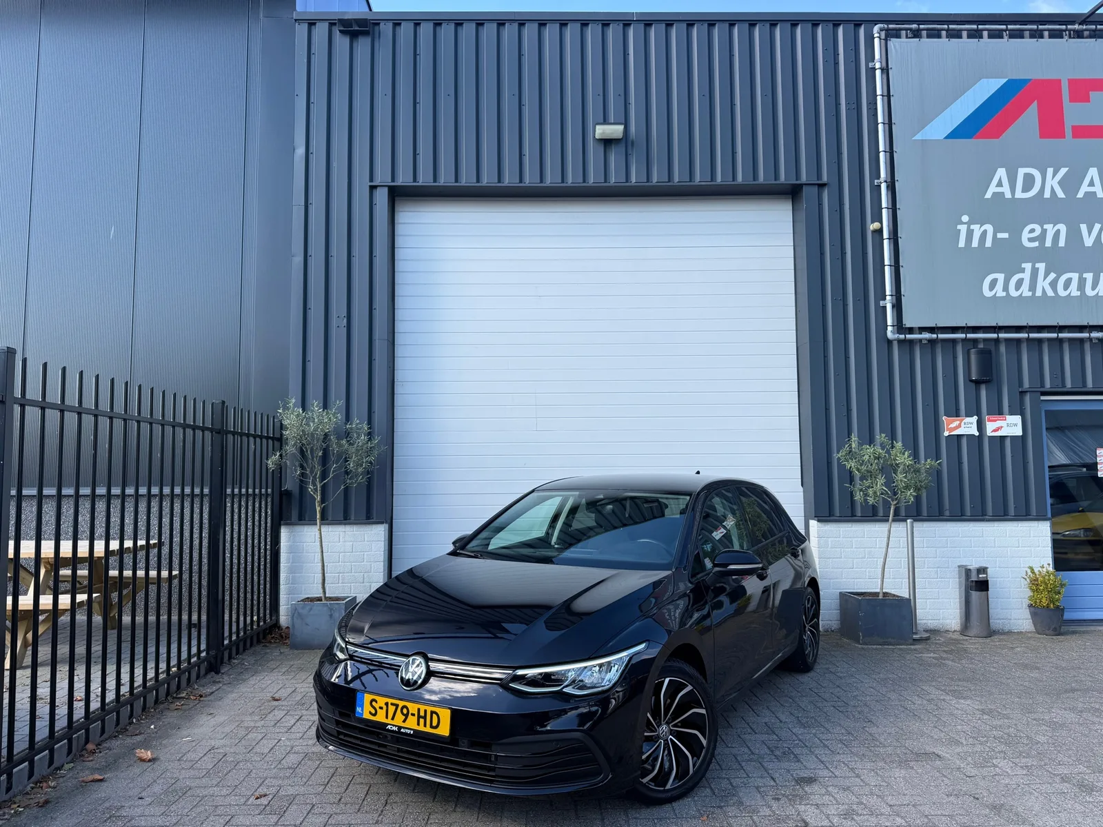 Volkswagen Golf (2020) — foto 1