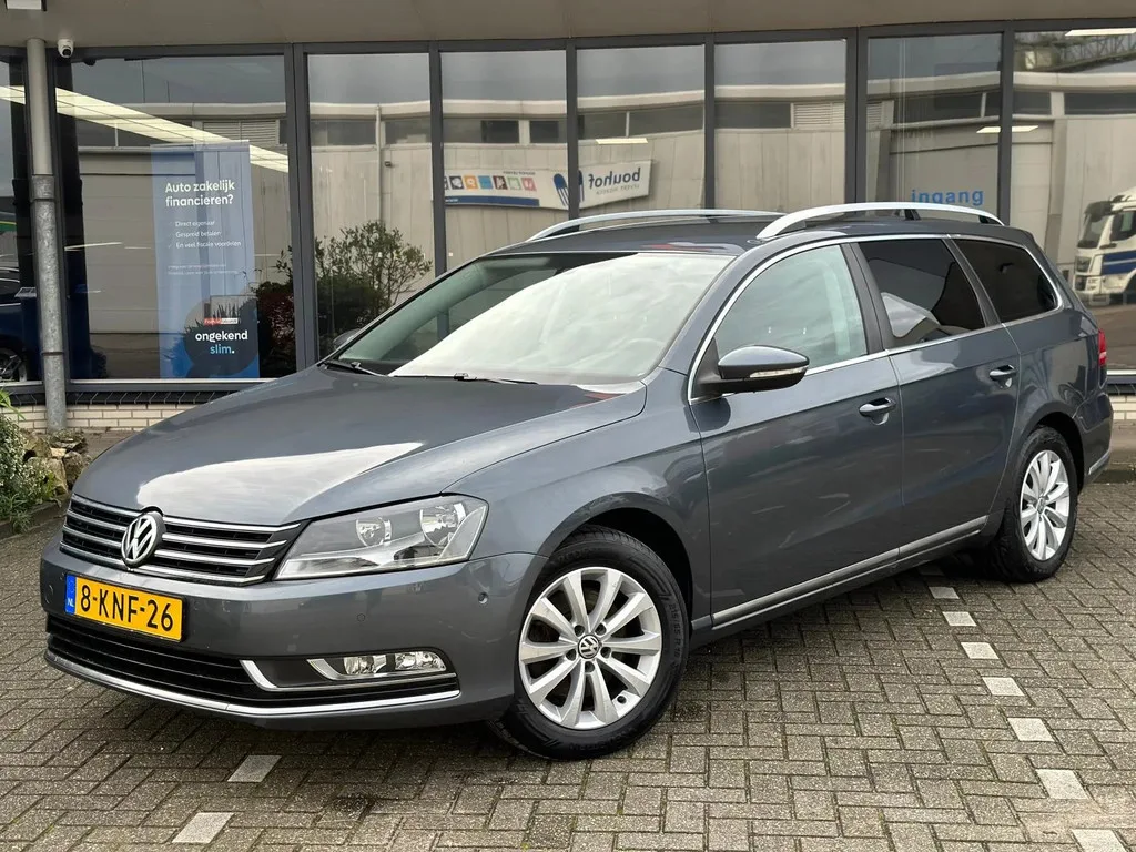 Volkswagen Passat (2013) — foto 1