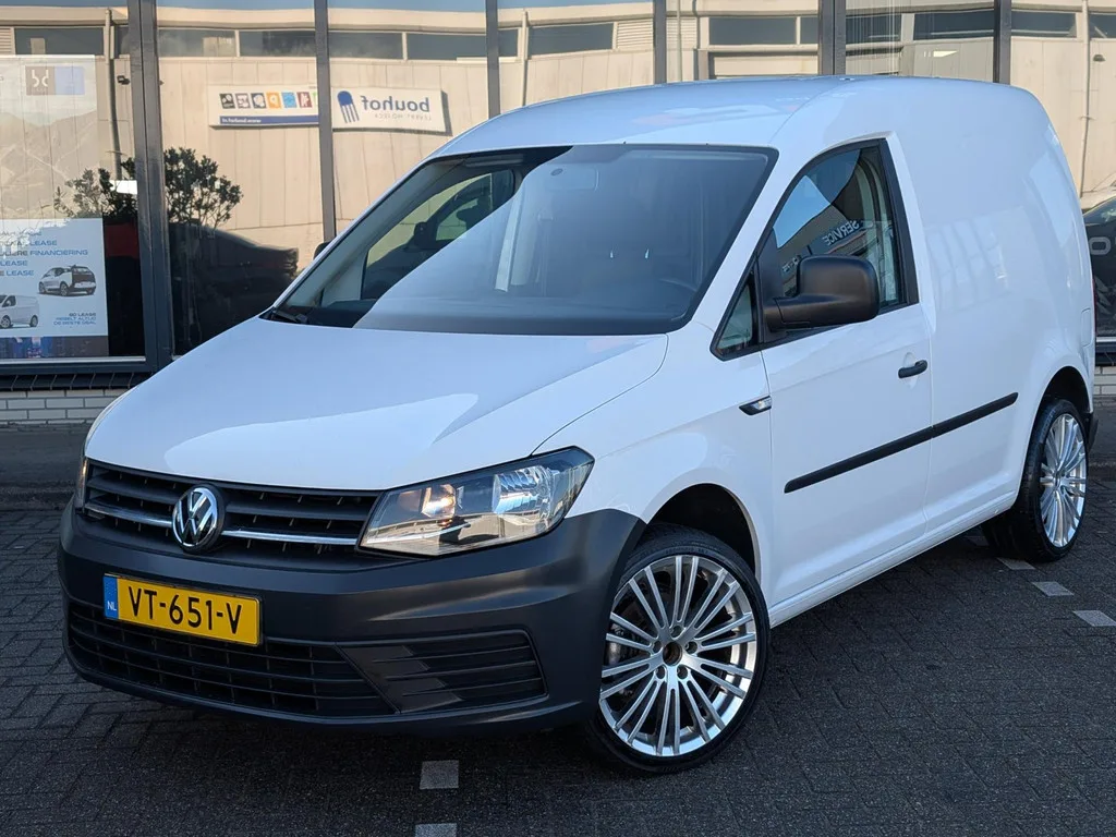 Volkswagen Caddy (2016) — foto 1