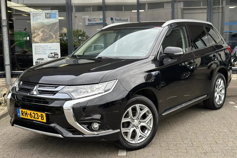 Mitsubishi Outlander (2017)