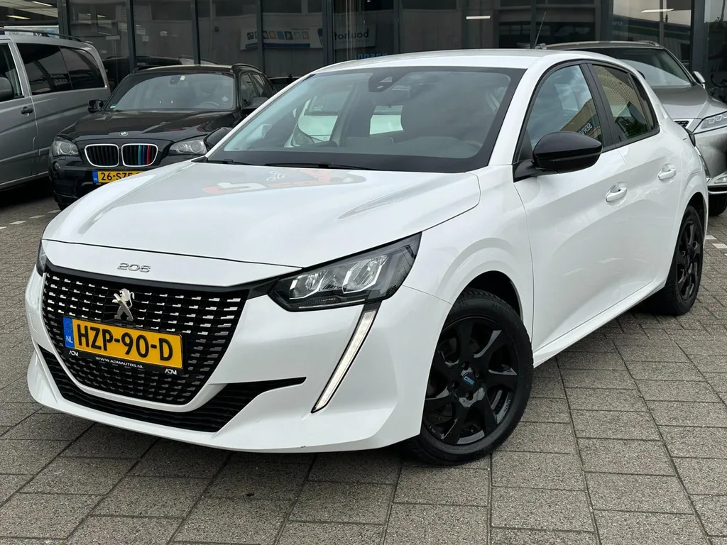 Peugeot 208 (2022) — foto 1