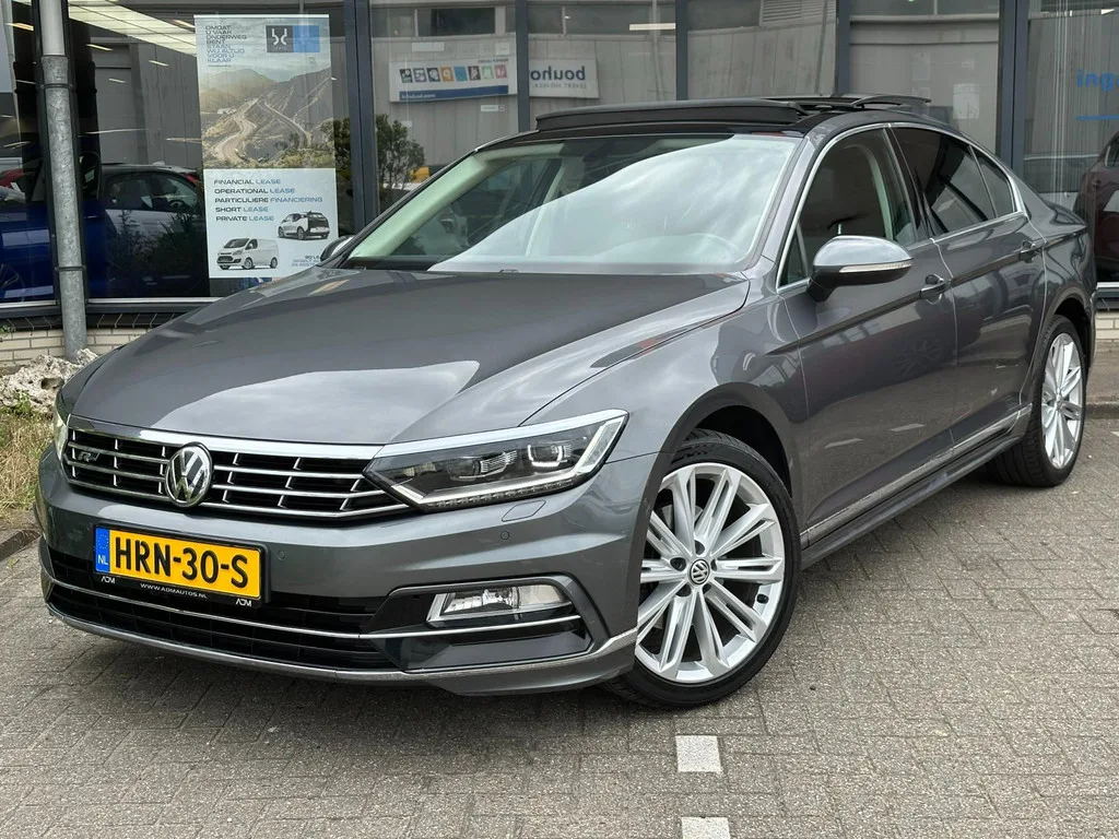 Volkswagen Passat (2018) — foto 1