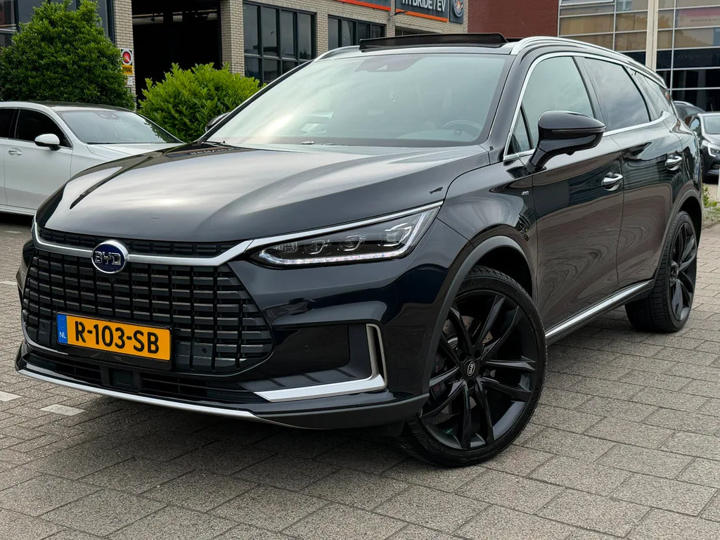 BYD Tang (2022) — foto 1