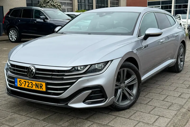 Volkswagen Arteon (2023)