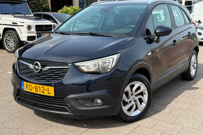 Opel Crossland X (2017)