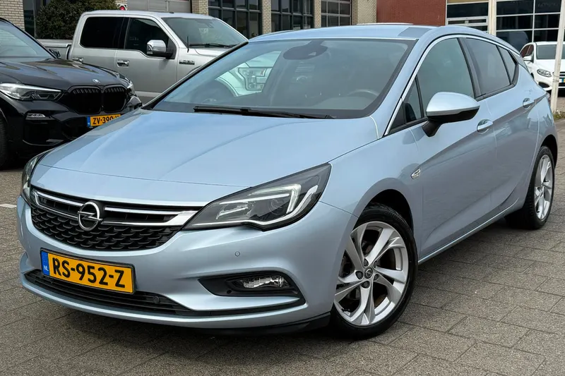 Opel Astra (2016)