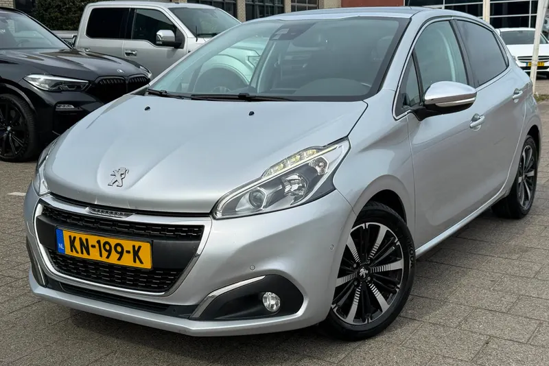 Peugeot 208 (2016)