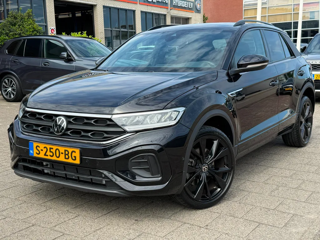 Volkswagen T-Roc (2023) — foto 1