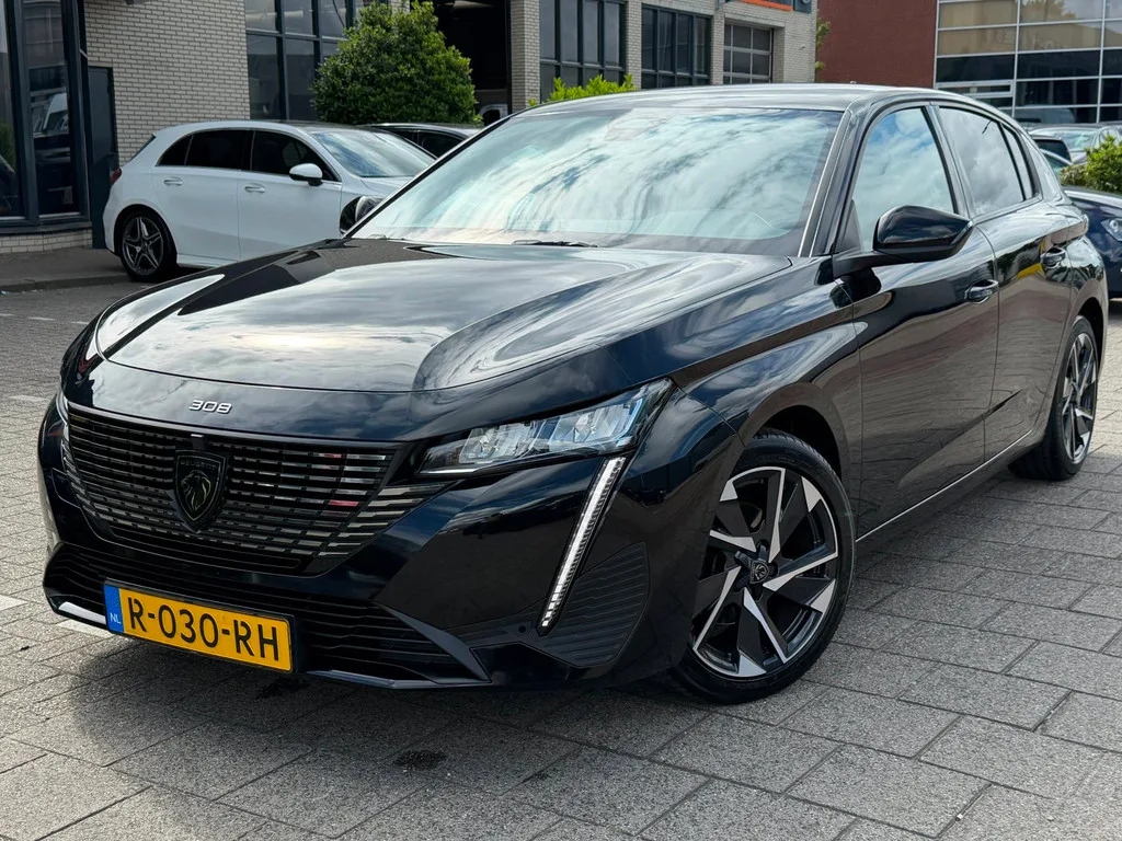 Peugeot 308 (2022) — foto 1