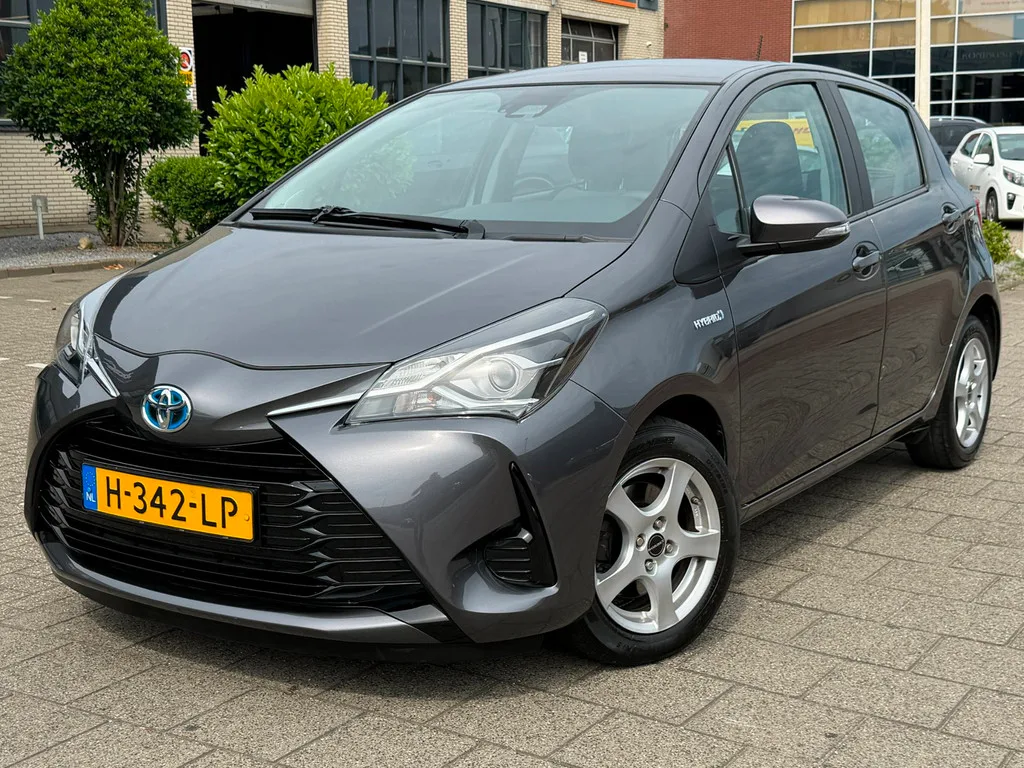 Toyota Yaris (2020) — foto 1