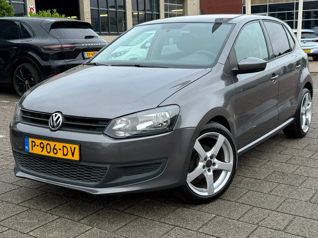 Volkswagen Polo (2010) — foto 1