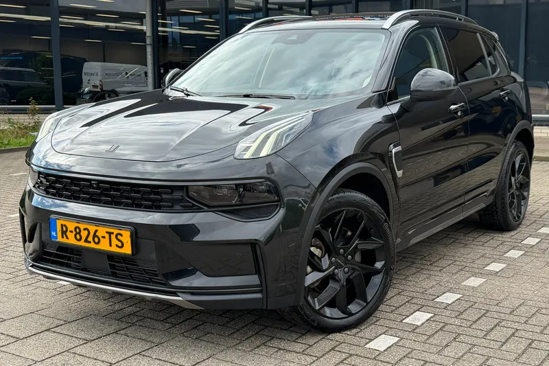 Lynk & Co 01 (2022)
