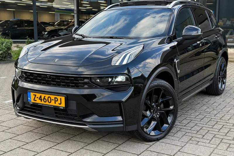 Lynk & Co 01 (2024)