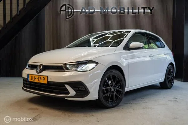 Volkswagen Polo (2024) — foto 1